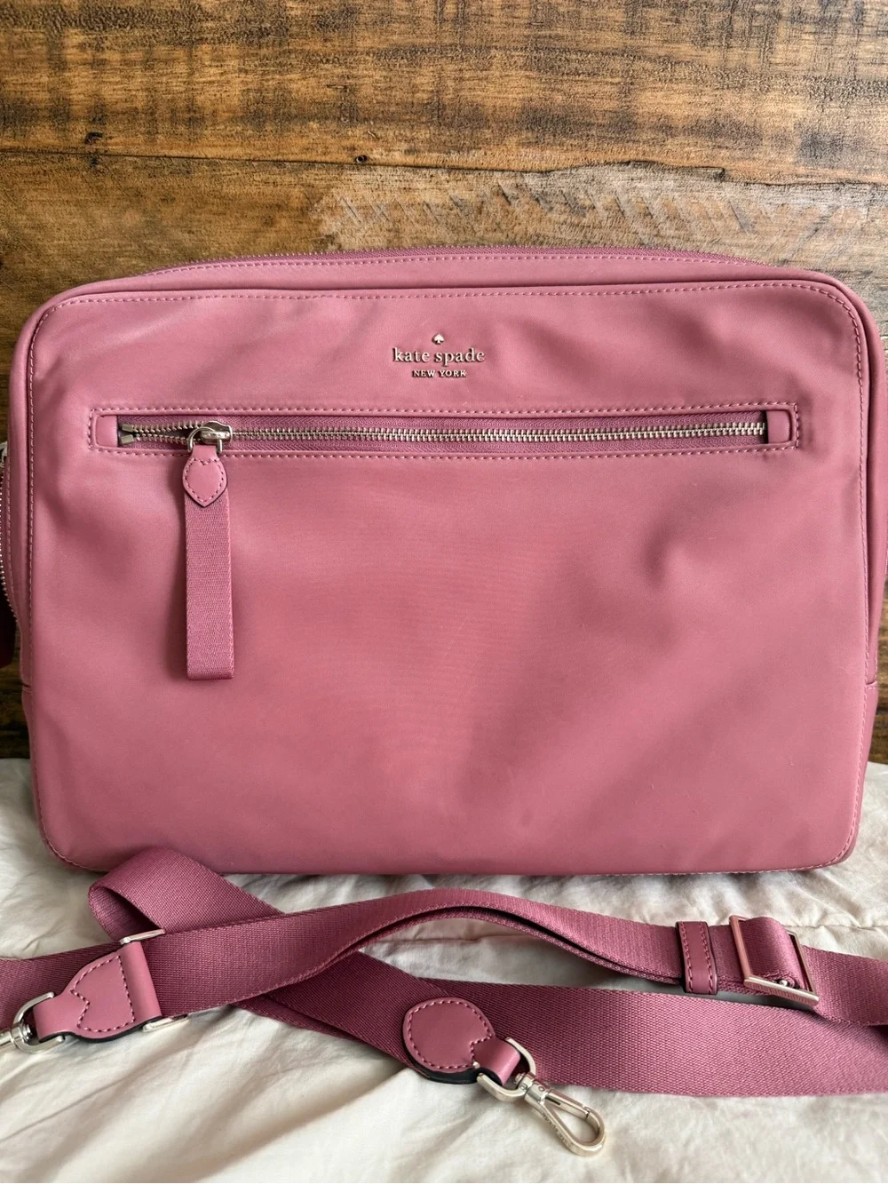 Kate Spade Chelsea Laptop Sleeve Crossbody – Pomegranate Nylon – Strap Included